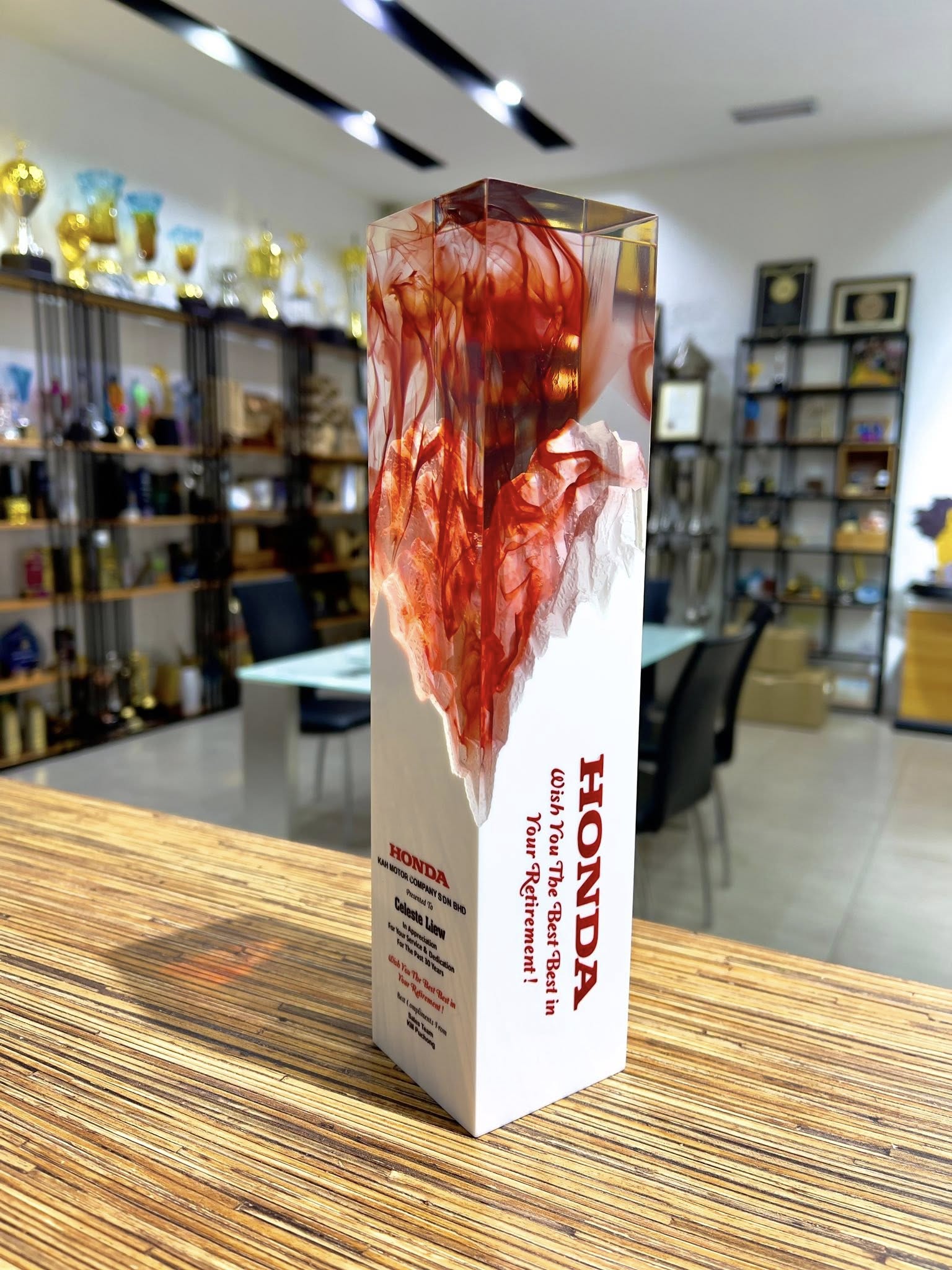 Trophy Tailor Singapore Portfolio Honda Custom Crystal Trophy
